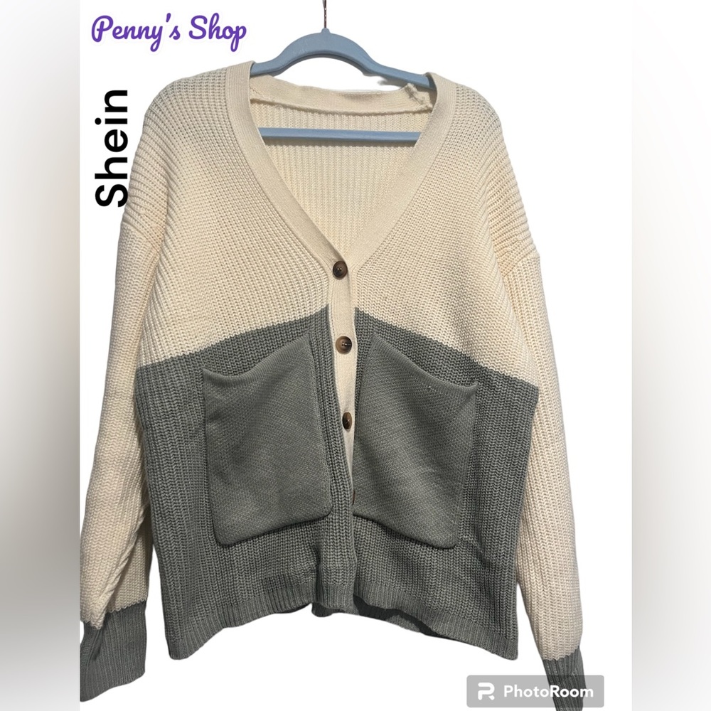 EUC Shein button up colorblock sweater with pockets